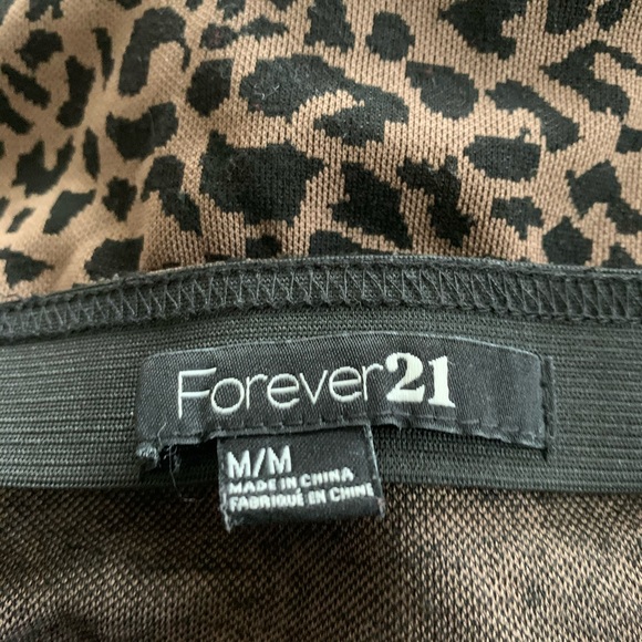 Forever 21 Animal print skirt Size M - Picture 2 of 8